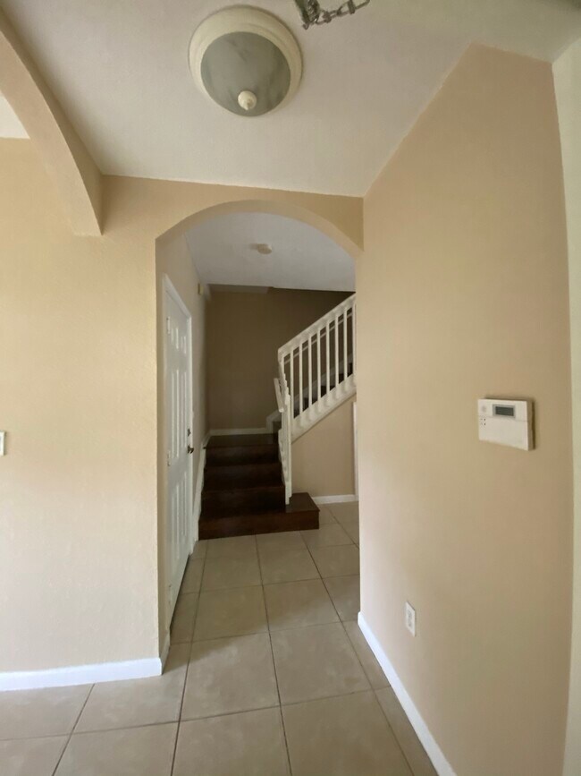 Foto del edificio - 3102 NW 24th Way