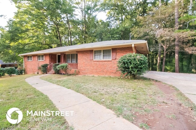 Building Photo - 266 Tonawanda Dr SE