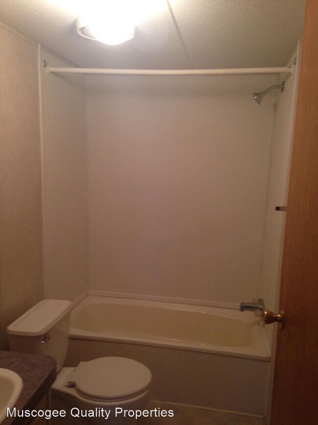 Foto del edificio - 3 br, 2 bath House - 19 Union Church Rd