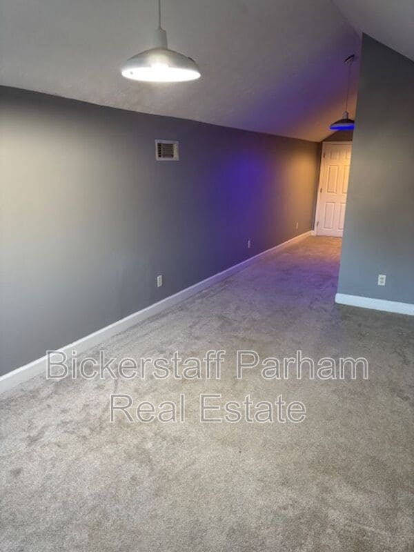 Foto del edificio - 3702 3rd Ave