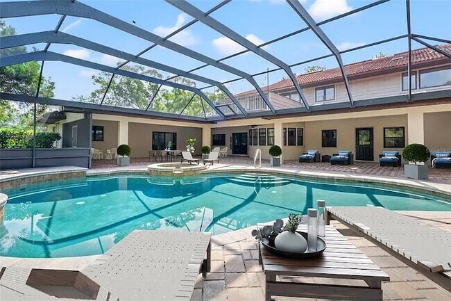 Foto del edificio - 250 Strathmore Ave