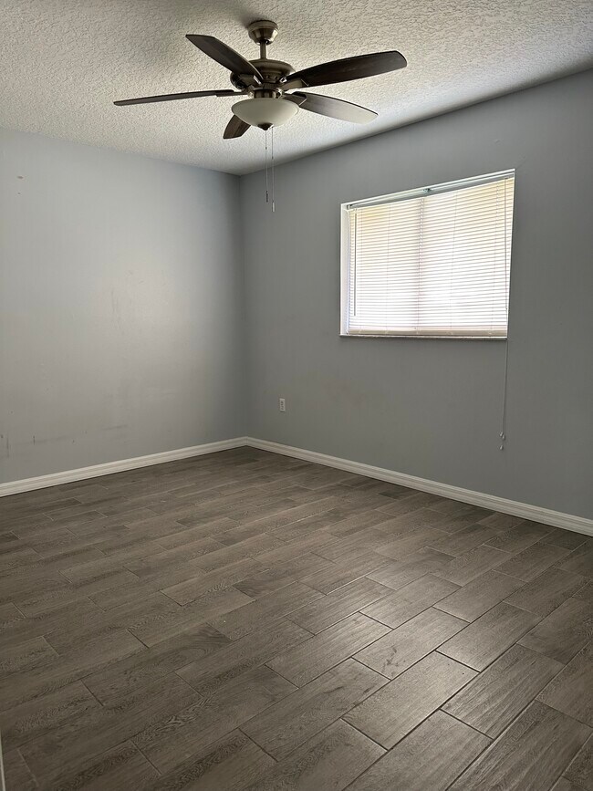 Bedroom - 1767 California Ave