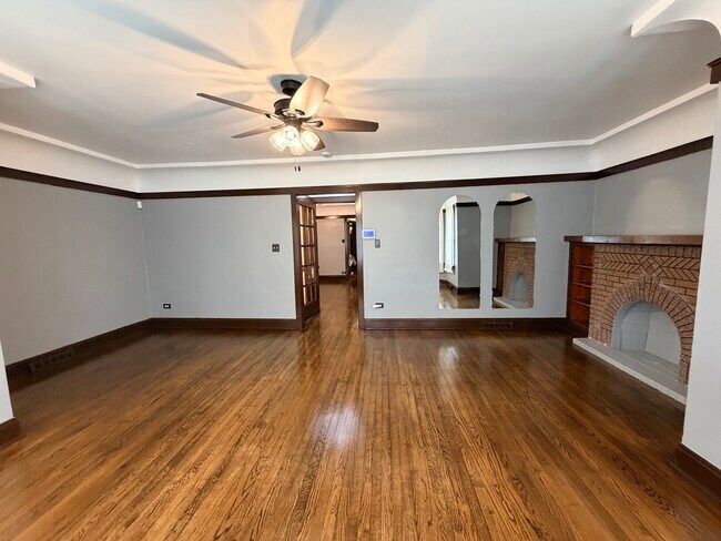 Foto del edificio - 13903 S State St