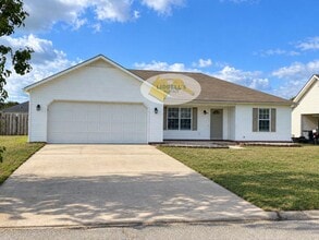 Building Photo - 803 Kirkwood Dr