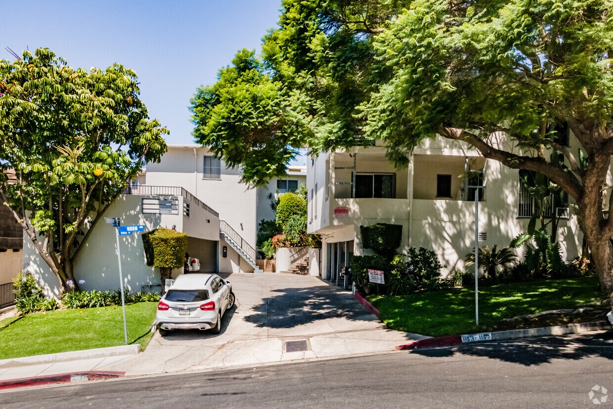 Primary Photo - 1151 Horn Ave