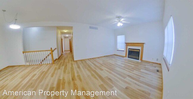 Building Photo - 3 br, 3 bath House - 2851 Kelly Dr.