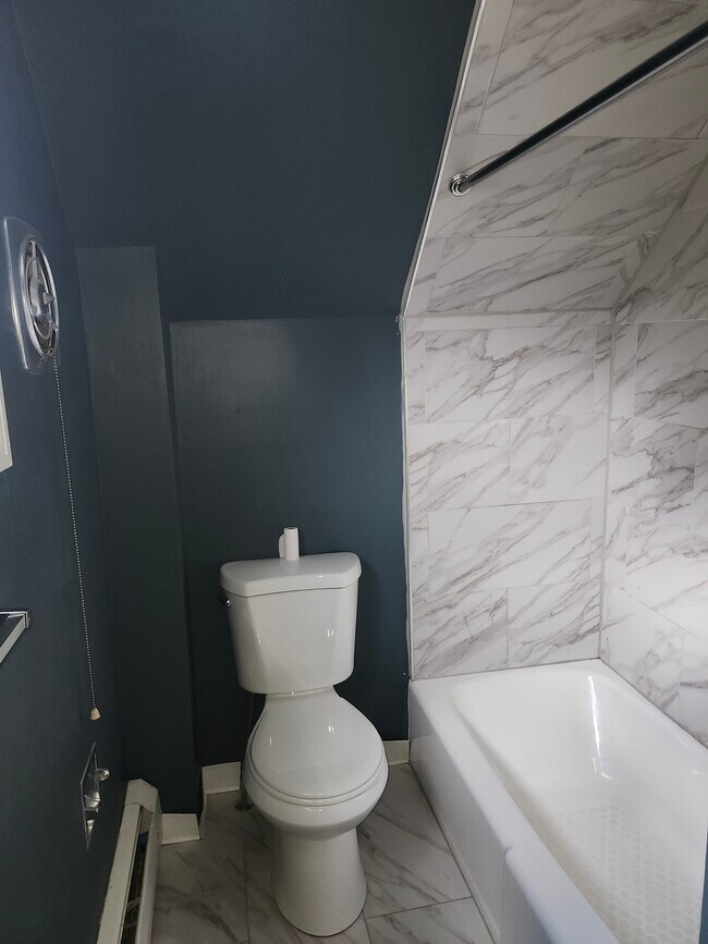 Baño completo - 10 Abbott St