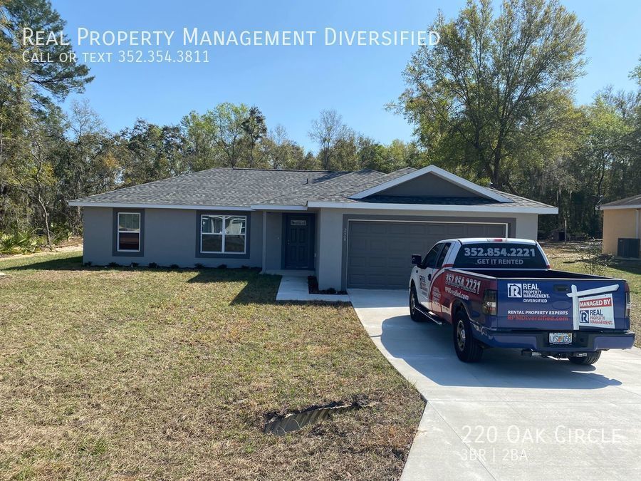 Primary Photo - Custom Home - Desirable SE Ocala Neighborh...