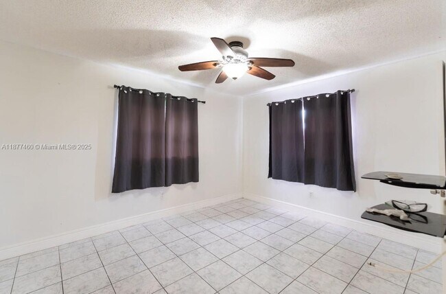 Foto del edificio - 15345 SW 104th Ave