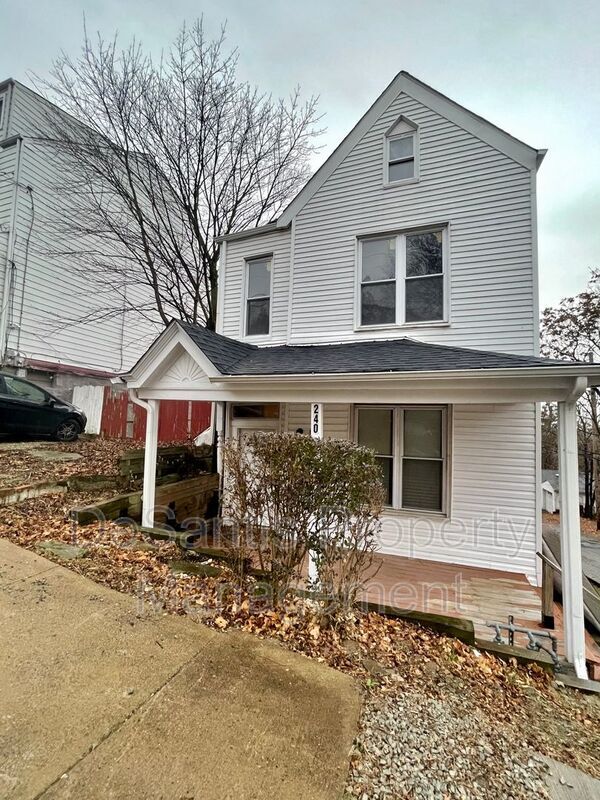 Primary Photo - 240 Lafayette Ave