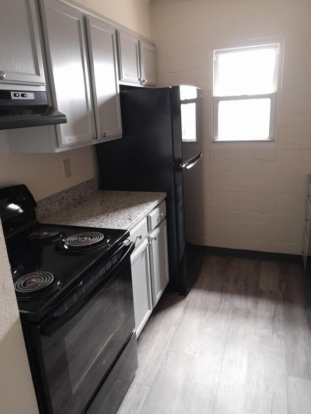 Foto principal - 1409 Summit St