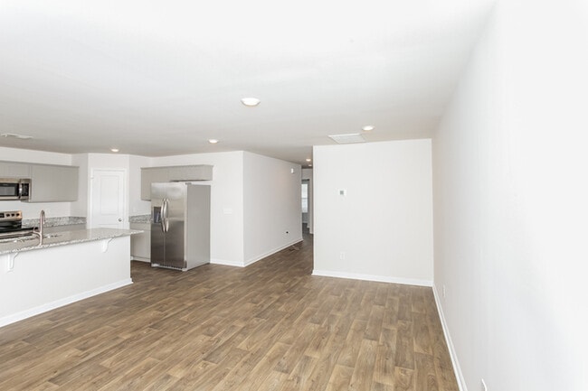 Building Photo - 308 Crooked Pne Ct