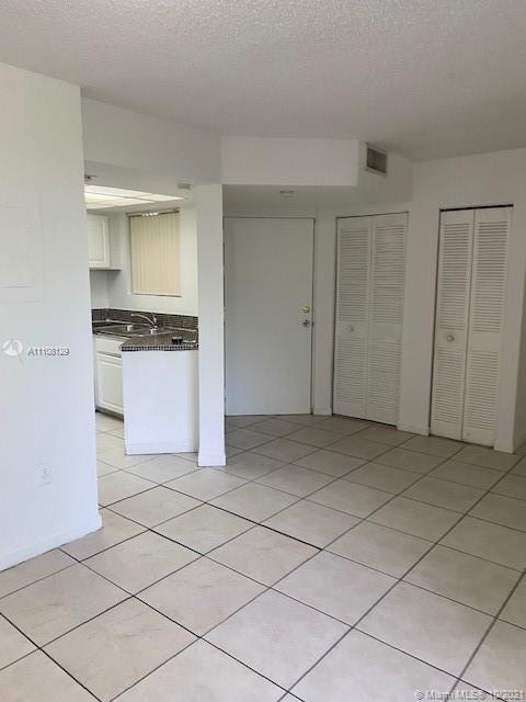 Foto del edificio - 8205 SW 152nd Ave