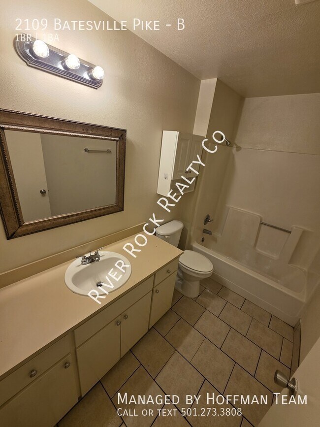 Building Photo - 2109 Batesville Pike