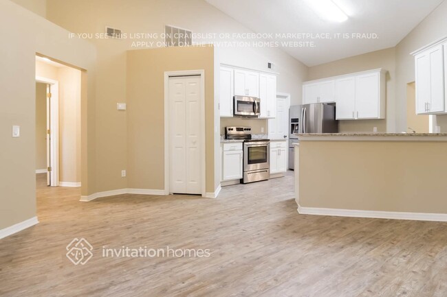 Building Photo - 1347 American Elm Dr