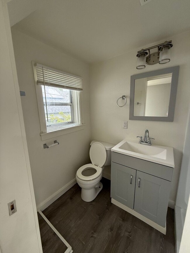Building Photo - JMK Management-PM-022-0154-1126
