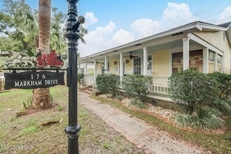 Building Photo - 176 Markham Dr