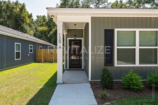 Building Photo - 129 Harris Ave