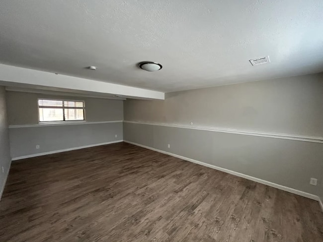 Foto del edificio - 11769 Albion St
