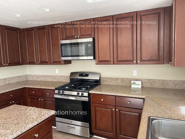 Foto del edificio - 41234 Almond Ave