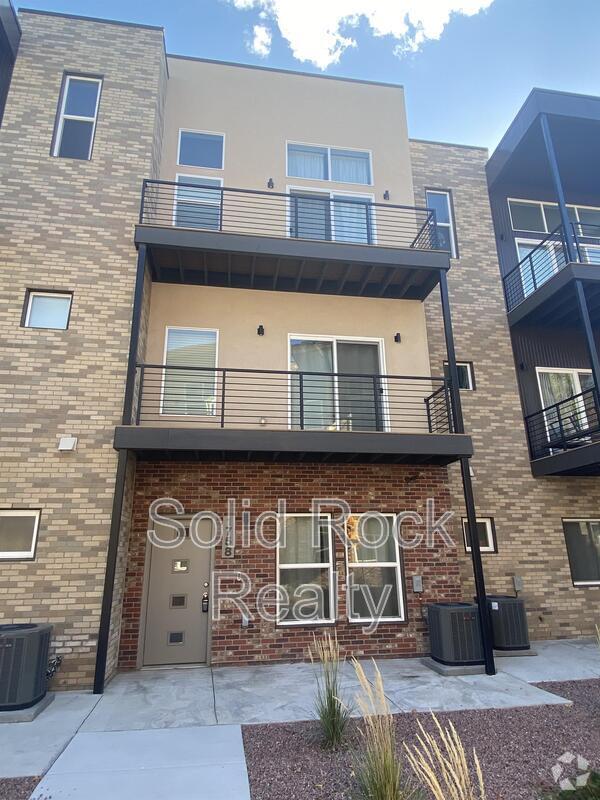 Building Photo - 1758 Creek Edge Vw