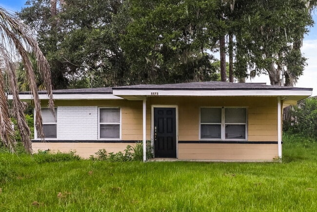 Building Photo - 5573 Windermere Dr