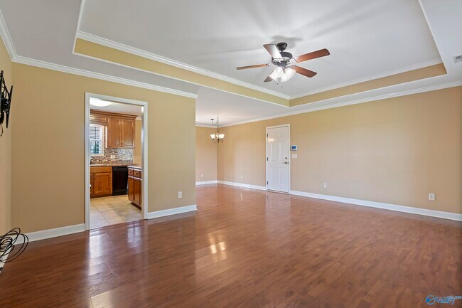 Building Photo - 407 Robinson Rd