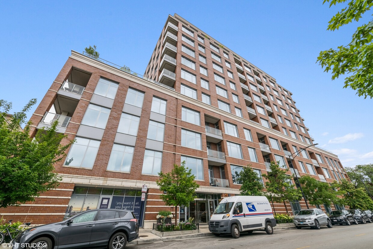 Primary Photo - 540 W Webster Ave