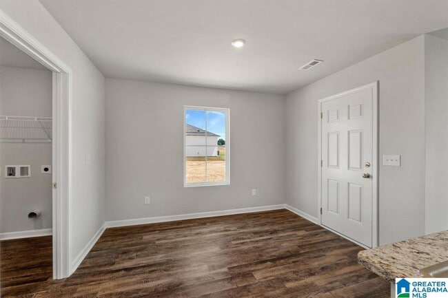 Foto del edificio - 1616 SIMMONS St