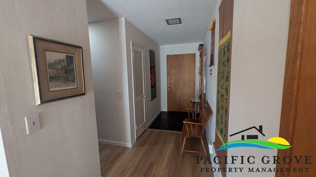 Foto del edificio - Furnished Pebble Beach Residence with Private Sun Deck