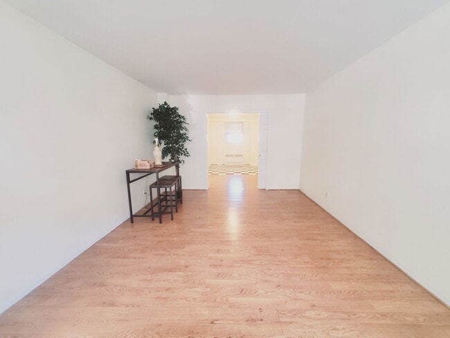 Foto del edificio - 444 Bedford St