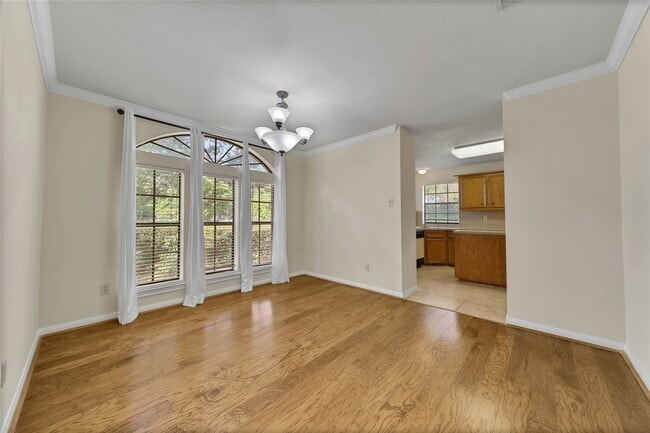 Building Photo - 33134 Old Hempstead Rd