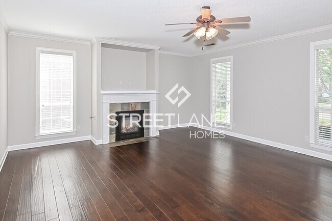 Building Photo - JUST REDUCED!