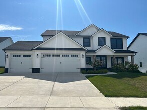 Building Photo - 5257 Maize Dr