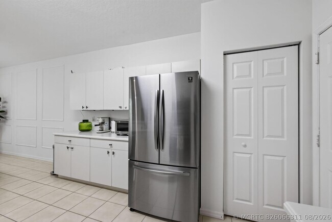 Foto del edificio - 9181 Villa Palma Ln