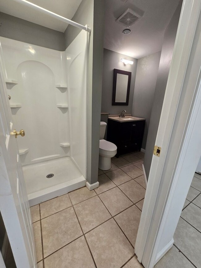 Foto del edificio - NEW LISTING!!!!!