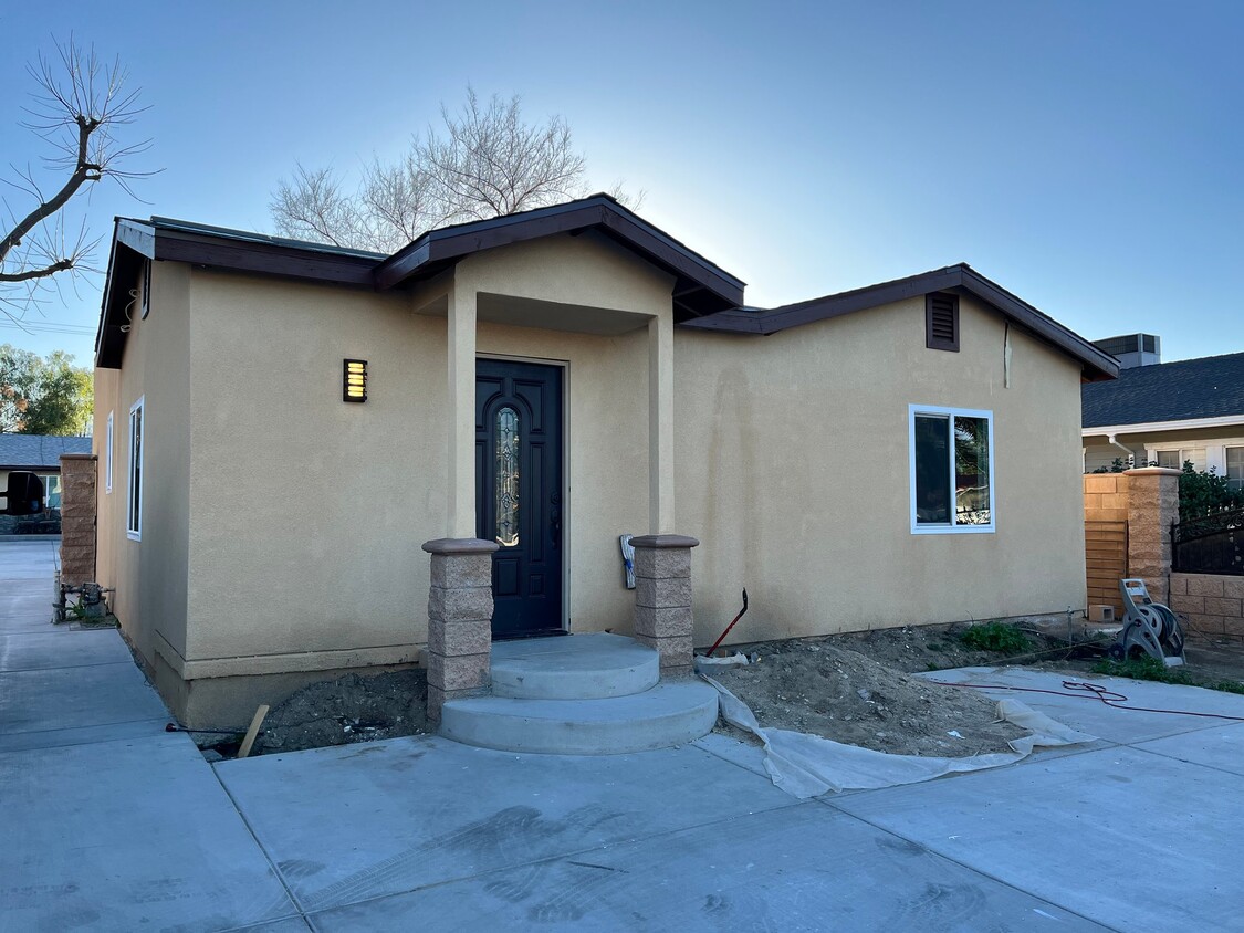 Photo - 2525 N Sierra Way (San Bernardino, CA)