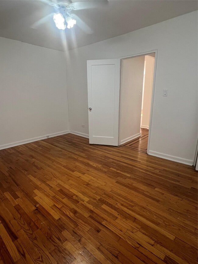Building Photo - 37-27 86th St