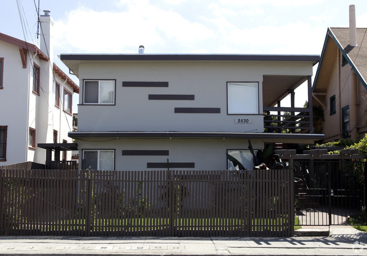 Building Photo - 2530 Fruitvale Ave