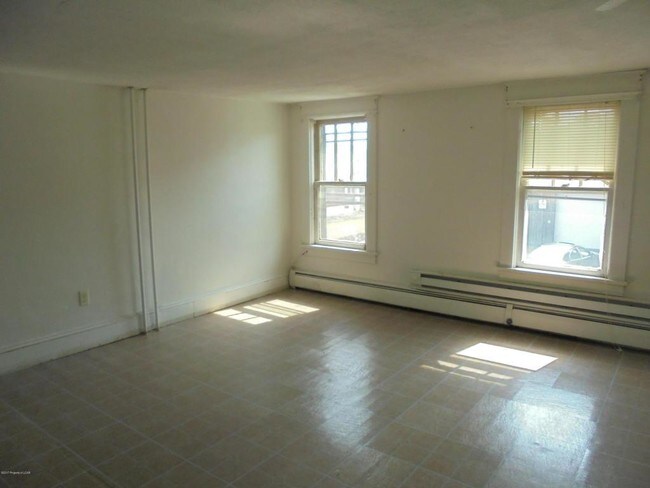 Foto del edificio - 234 S Cedar St