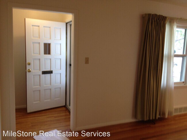 Foto del edificio - 3 br, 1 bath House - 2431 Lafayette Road