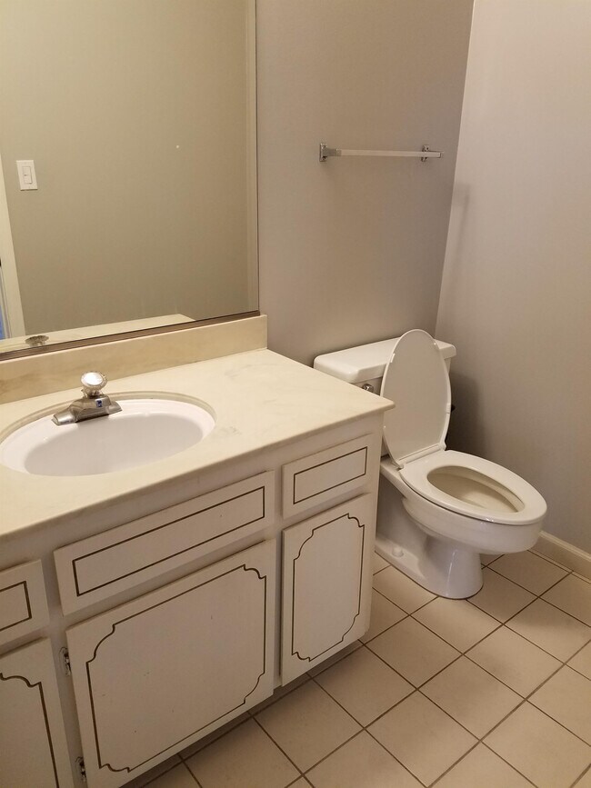 Foto del edificio - 3406 Redhook Ln