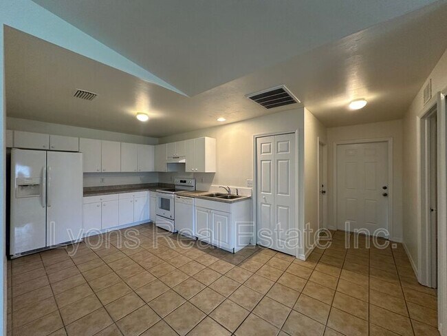 Foto del edificio - 4529 21st St SW