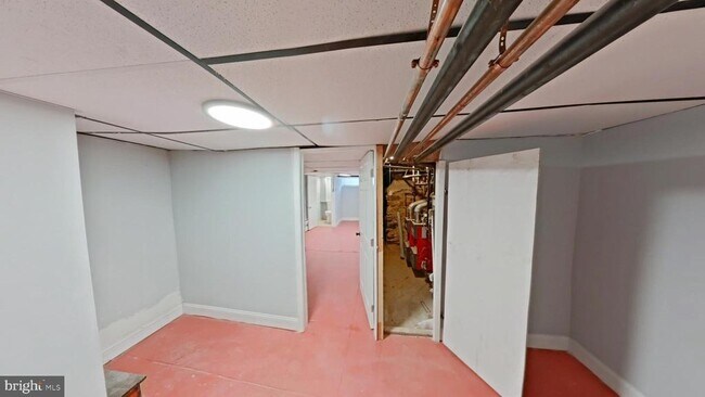 Foto del edificio - 6459 N 16th St