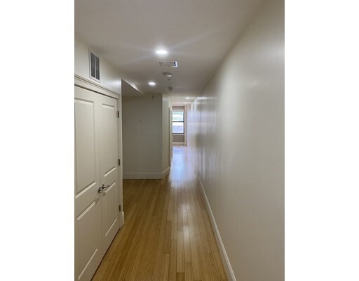 Building Photo - 55 Temple Pl