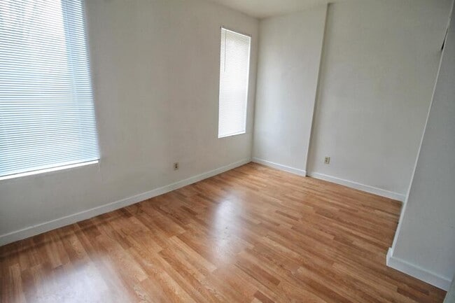 Building Photo - 4515 Margaretta Ave