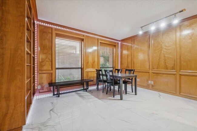 Foto del edificio - 1524 Nantucket Dr