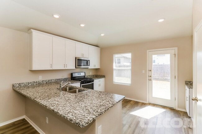 Building Photo - 3516 Stride Ln