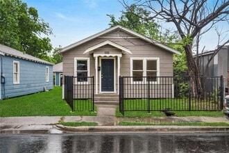 Building Photo - 5527 Eskridge St