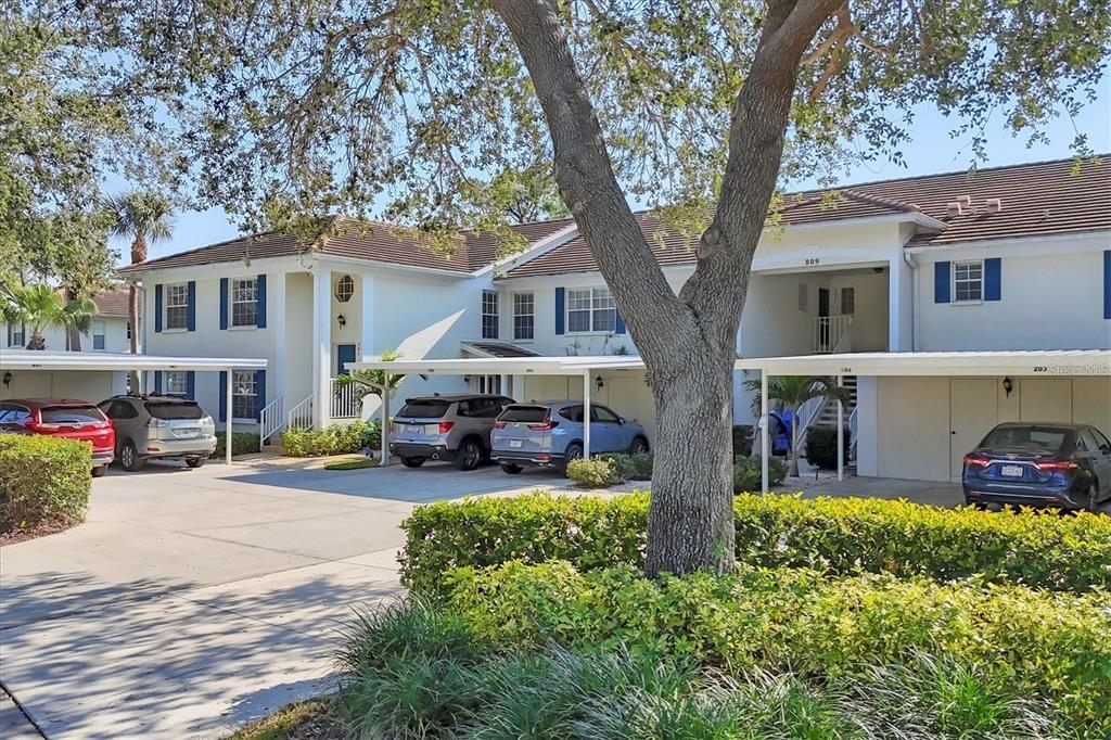 Foto principal - 809 Montrose Dr